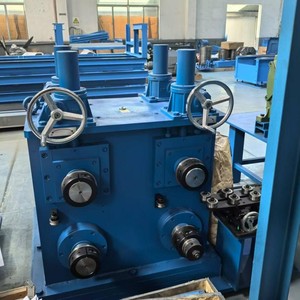 L'industrie du ciment bénéficie de notre machine spécialisée de tube à ailettes de soudage à haute fréquence. - Product Image 3