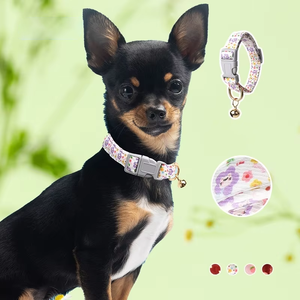 Conjunto de <span class=keywords><strong>collar</strong></span> de perro con estampado personalizado de lujo de poliéster suave con patrón floral sólido y cintas duraderas con una decoración de campana - Product Image 1