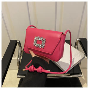 Novità 2025: Borsa Quadrata Casual Elegante da Donna con Delicata Fibbia Quadrata in Strass - Product Image 6