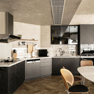 Armoire de cuisine en bois massif en forme de L sur mesure avec plan de travail en pierre de quartz, panneau de porte en acrylique laqué, robinet, charnière - Product Image 2