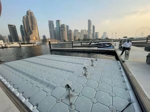 élévateurs flottants pour bateaux pour <span class=keywords><strong>marina</strong></span> avec cubes à rouleaux en provenance de Chine - Product Image 4