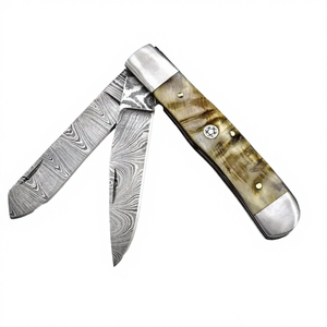 Cuchillo Plegable Multibolsillos de Acero Damasco Inoxidable Hecho a Mano de Alta Calidad, Grado Industrial, 7.5 Pulgadas, Mango de Resina, 58HRC - Product Image 4
