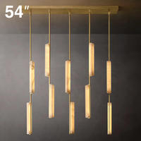 Lustre rectangulaire linéaire de 54 pouces de large en albâtre espagnol, décoration intérieure américaine, salon, bar, minimaliste, luxe, laiton