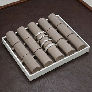 Présentoir de Luxe Personnalisé pour Montres et Bracelets, Plateau de Présentation pour Bijoux, Support de Rangement pour Montres et Bracelets - Product Image 1