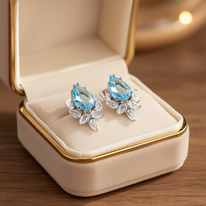 Orecchini a perno verdi E1537 con perle e design a fiore intarsiato, montatura a griffe, in lega, gioielli romantici da donna per feste - Product Image 2