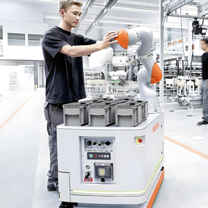 Cobot ONA KR 22 R1610-2 con Carga Útil de 22 kg, Caja de Cambios, PLC y Motor de 1 kW, Potencia de 380 V para Soldadura y Prensado - Product Image 3