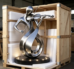 Sculpture d'extérieur abstraite artistique moderne et traditionnelle en acier inoxydable poli miroir, représentant une main tenant une sphère. - Product Image 6