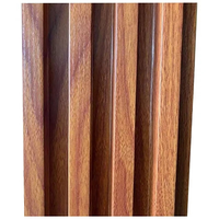 Panneaux muraux en PVC imperméables et ignifuges personnalisés OEM pour la décoration intérieure du salon à prix avantageux