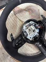 Volant en cuir pour BMW F54 F46 F30 F10 F35 F22 F18 F07 F32 F80 E90 F32 F54 F46 F26 F82 M4 M5 M Volant de voiture sport