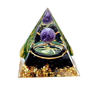 Pirámide de Cristal de Amatista con Diseño de Calavera Pirata, Adorno de Escritorio de Resina, Regalo de Feng Shui - Product Image 5