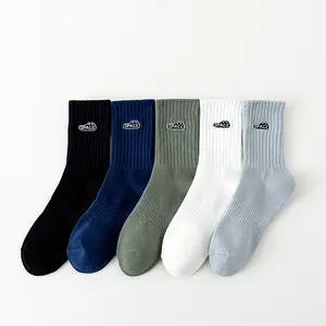 High Quality Embroidery Solid Crew Cotton Socks Custom Design Socks For Men