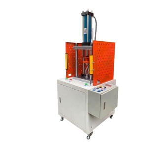 Équipement automatisé de fabrication de savon avec moules et caractéristiques d'estampage personnalisables - Product Image 6