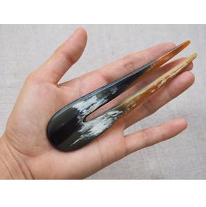 กิ๊บติดผมทำจากเขาควายแบบดั้งเดิม งานฝีมือธรรมชาติ อุปกรณ์จัดแต่งทรงผม ให้การยึดเกาะที่แข็งแรง น้ำหนักเบา สวมใส่สบาย - Product Image 1