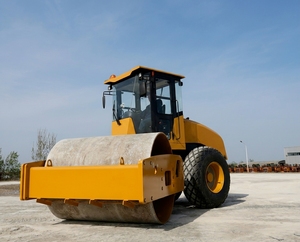Rodillo Vibratorio de Doble Amplitud SEM510 con Gran Fuerza para Subbase y Estacionamientos - Product Image 2