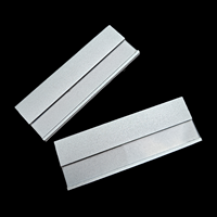 Étiquettes et badges nominatifs personnalisés en aluminium, impression UV, design de mode, fermoir magnétique solide gravé au laser électroplaqué