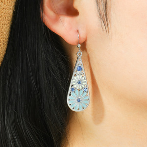 Boucles d'oreilles pendantes bohèmes en alliage, motif floral, plaqué bronze antique, bijoux de fête pour femmes - Product Image 4