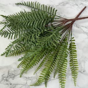 Planta Artificial de Hoja de Helecho de Goma Suave con 13 Ramas, 30-100 cm, Decoración para Bodas y Hogar, Follaje Verde - Product Image 3
