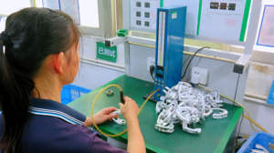 하이브리드 알루미늄 및 엔지니어링 플라스틱 부품이 포함 된 맞춤형 컬러 양극 산화 처리 오토바이 업그레이드 키트 - Product Image 6