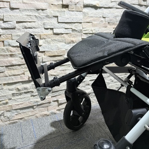 Fauteuil roulant pliable léger pour enfants, inclinable et tout-terrain, poussette pour bébé, fauteuil roulant CP pour enfants ayant des besoins spéciaux - Product Image 5
