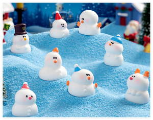 Natale fortunato giochi da tavolo in miniatura oggetti artigianali in resina Xmas 3D pupazzo di neve con cappello persone scultura ornamento giocattolo per bambini - Product Image 6