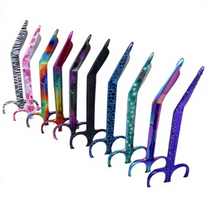 Ciseaux à pansements Lister de qualité supérieure en acier inoxydable de 5,5 po (14 cm) pour infirmières, médecins et techniciens médicaux, motifs variés - Product Image 3