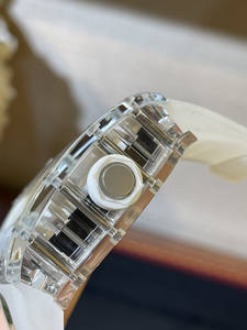 Reloj de Pulsera Mecánico Tourbillon con Caja de Cristal y Piedras Preciosas Brillantes, en Constante Busca de la Perfección - Product Image 3