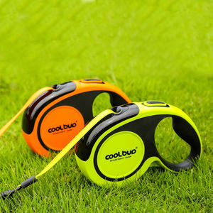 Correa de perro retráctil ajustable con cinta reflectante resistente Coolbud - Product Image 6