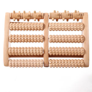 Fußmassagegerät aus Naturholz mit 5 Reihen Nagelrollen zur Entspannung und Linderung von Fußschmerzen - Product Image 5