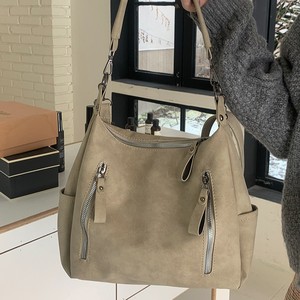 Women's PU Leather <b>Tote</b> <b>Bag</b> Polyester Lining Zippered Waterproof Large Capacity Single Shoulder <b>Bag</b> New Trendy Fashion All - Product Image 3