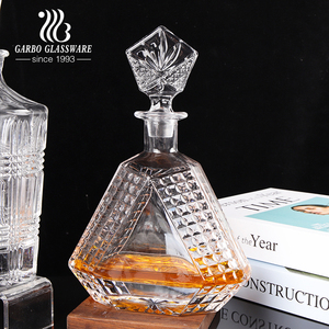 Décanteur en verre élégant à l'ancienne avec bouchon en verre Verres Bouteille <span class=keywords><strong>de</strong></span> vin d'alcool <span class=keywords><strong>Carafe</strong></span> à whisky en verre classique 780ml - Product Image 3