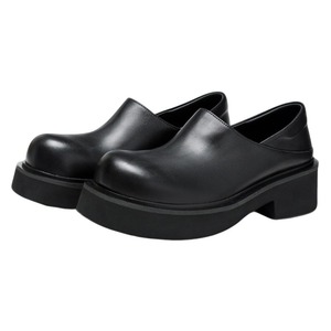 รองเท้าหนังวัวแท้ชั้นแรกทรงกลมเรียบง่ายสำหรับผู้ชาย พื้นหนาเพิ่มความสูง สองคู่ รองเท้าลำลองหนังสีดำแบบสวม - Product Image 4