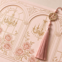 Boîte cadeau de luxe rose personnalisée avec logo, en carton rigide, emballage portable, motif chandelier rose vintage européen, pompon, vente en gros