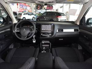 <span class=keywords><strong>Mitsubishi</strong></span> <span class=keywords><strong>Outlander</strong></span> 2.4L <span class=keywords><strong>2016</strong></span>, transmission intégrale, édition Elite, 5 places, SUV automatique, cuir, conduite à gauche, voiture d'occasion - Product Image 4