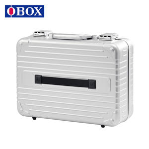 Boîte de rangement pour maquillage argentée avec miroir LED, grande capacité, trousse de toilette portable avec compartiments amovibles - Product Image 4