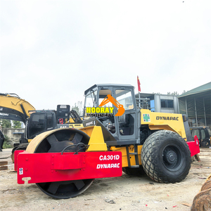 Rodillo compactador de un solo tambor Dynapac CA301D 30D CC422 522 1000 usado con motor de 75KW y bomba incluida, modelo 2018, en buen estado, en stock. - Product Image 5