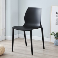 Chaise de restaurant moderne et empilable de couleur, café-bar, studio en polypropylène, chaise de salle à manger en plastique PP de loisirs