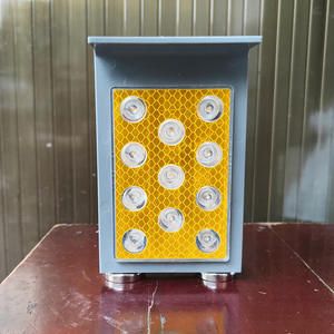 Delineador <span class=keywords><strong>solar</strong></span> Marcadores de carretera Seguridad de tráfico <span class=keywords><strong>Reflector</strong></span> de barandilla reflectante lateral de carretera - Product Image 3