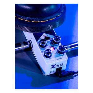 Pédale d'effets de guitare Echoman Analog Delay, blanc bleu, 600 ms de délai maximum - Product Image 5