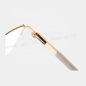 <span class=keywords><strong>Gafas</strong></span> <span class=keywords><strong>de</strong></span> Metal con Protección Anti Luz Azul <span class=keywords><strong>para</strong></span> Mujer, Certificación ISO9001, <span class=keywords><strong>para</strong></span> Estudiantes que Ven la Pizarra y Hacen Tareas Cómodamente - Product Image 4