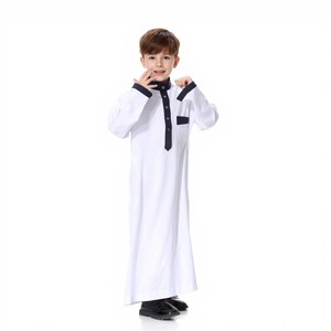 Thobe blanc <span class=keywords><strong>pour</strong></span> enfants, robe islamique <span class=keywords><strong>pour</strong></span> garçons avec bordure dorée <span class=keywords><strong>pour</strong></span> la prière scolaire et tenue musulmane décontractée - Product Image 1