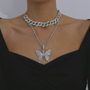 Rosa de cristal helado enlace cubano mariposa collar de las mujeres chapado <span class=keywords><strong>en</strong></span> oro capas <span class=keywords><strong>directo</strong></span> collar de <span class=keywords><strong>la</strong></span> joyería 2020 - Product Image 4
