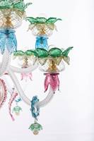 Lustre enchanteur et gracieux, fabriqué à la main à partir d'éléments en verre de Murano multicolores, pour la maison, le salon