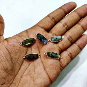 Lot de 2 connecteurs en forme de coussin en labradorite naturelle, 9x18mm, avec double boucle en laiton, pierre grise, breloques 9x18mm - Product Image 1