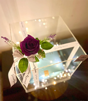 Boîte à fleurs carrée en acrylique pour cadeau d'anniversaire de vacances, taille et couleur personnalisables, découpe transparente, boîte à bouquet pour les êtres chers