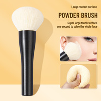 Pinceau de maquillage rond beige en poils synthétiques avec manche souple en plastique pour fond de teint et fard à joues, outil de beauté pour le visage, logo personnalisé, vente en gros