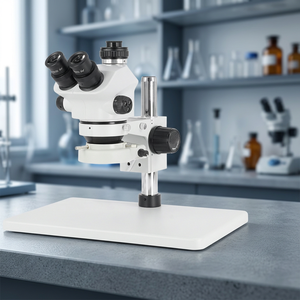 Microscopio de Laboratorio Trinocular Estéreo Industrial RICO TD-750P con Clasificación IP53, Enfoque Manual, Garantía de 3 Años para Reparación de Teléfonos Móviles - Product Image 3