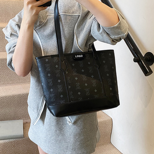 Sac à main fourre-tout à une épaule de grande capacité version coréenne élégante sac à main en cuir PU petit ours mignon à la mode pour <span class=keywords><strong>les</strong></span> dames - Product Image 6