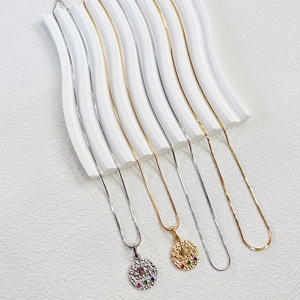 2024 nuevo diseñador INS estilo S925 plata esterlina diablo ojo collar clavícula cadena una pieza moda colgante collar - Product Image 3