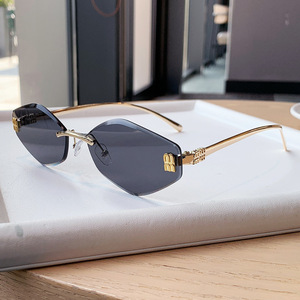 Frameless Metallic Diamond Shape <b>Sunglasses</b> Gold Frame UV400 Women Fashion Sunshades Lightweight Design - Product Image 1