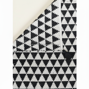 พรมปูพื้นสำหรับห้องนั่งเล่นดีไซน์ทันสมัยพรมคอลเลกชั่นใหม่พรมปูพื้นสำหรับวิ่งในร่มและกลางแจ้งจากอินเดีย - Product Image 1